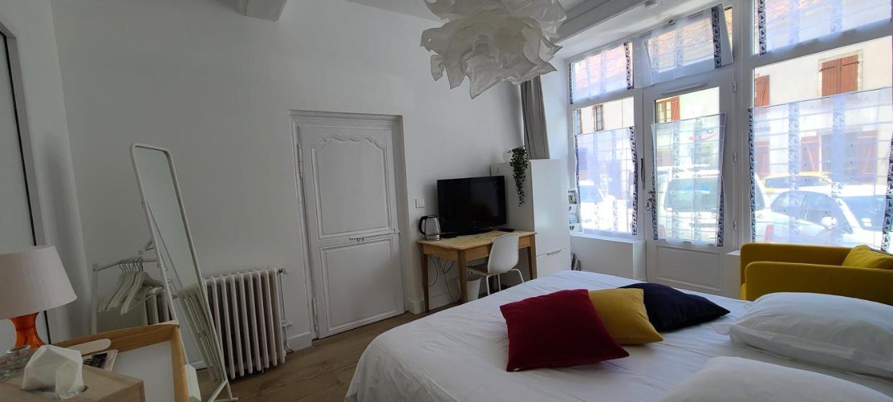 Chambre De Charme A Сольё Экстерьер фото